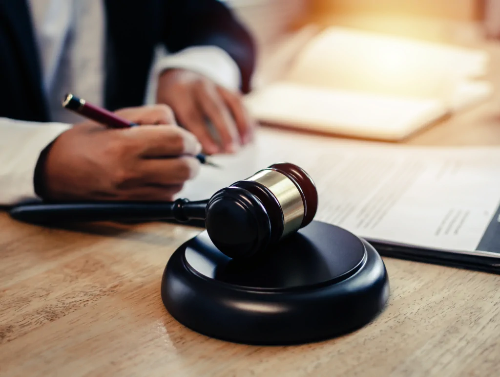Pomoc prawna dla właścicieli firm w UK – poradnik dla Polaków